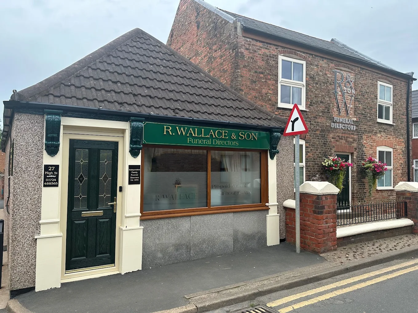 R Wallace & Son (Crowle)