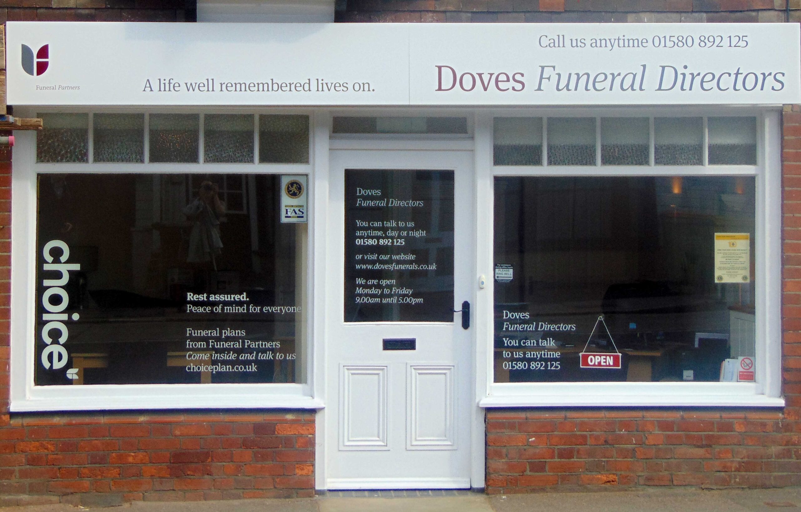 Doves Funeral Directors